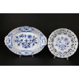 Meissen Zwiebelmuster 2 Prunkschalen, cutwork bowls,