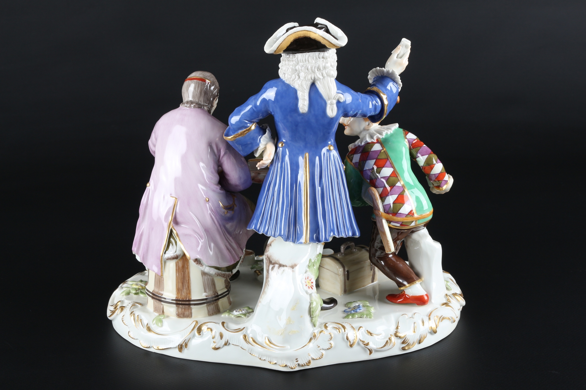 Meissen Quacksalber mit Krankem und Harlekin, dentist figure group, - Image 3 of 5