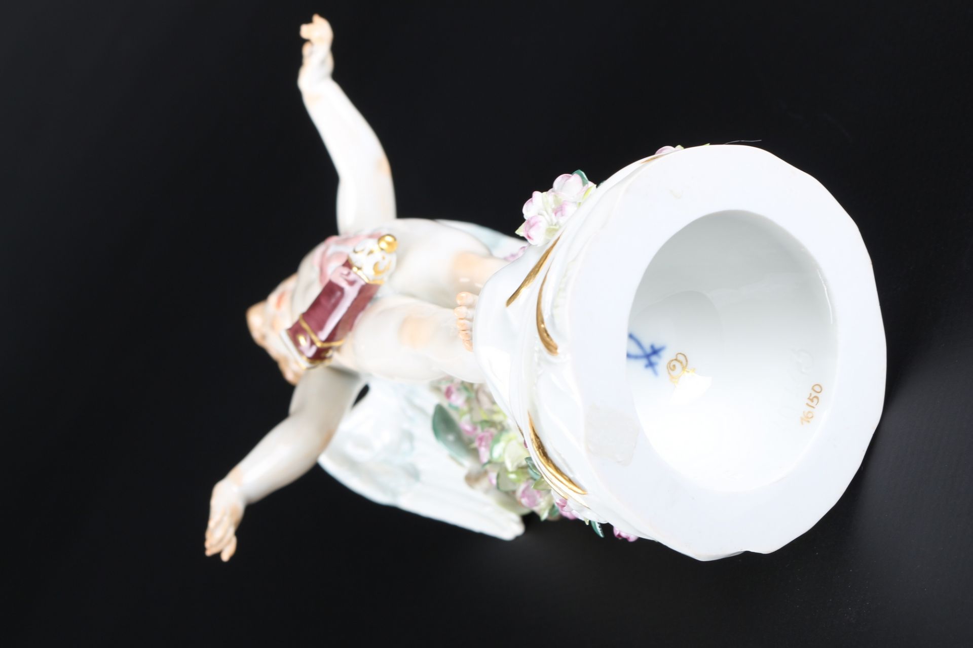 Meissen befreiter Amor, porcelain figure cherub, - Image 5 of 5