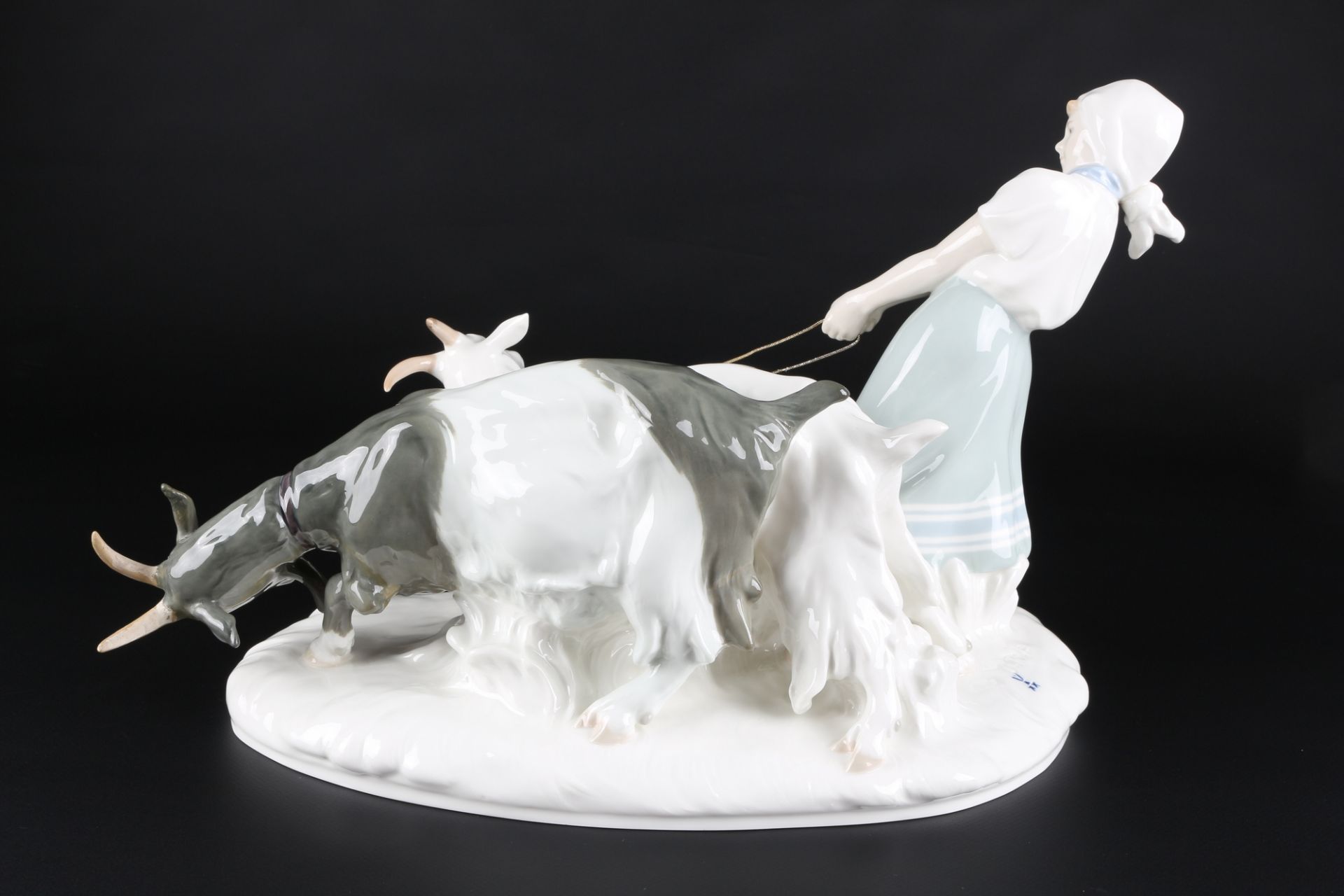 Meissen Figur Mädchen mit Ziegen Otto Pilz, girl with goats, - Image 3 of 7