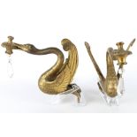 Russland 19. Jahrhundert, Paar Bronze Schwanenleuchter, pair of swan kandelaber,