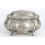 800 Silber Deckeldose mit Putten, silver art nouveau lid box with cherubs,