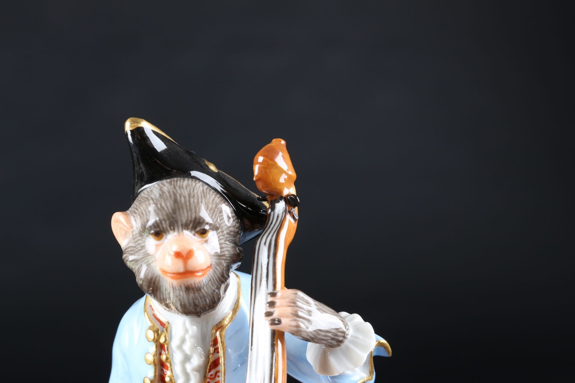 Meissen Affenkapelle Bassgeiger, bass violinist monkey chapel, - Image 6 of 6