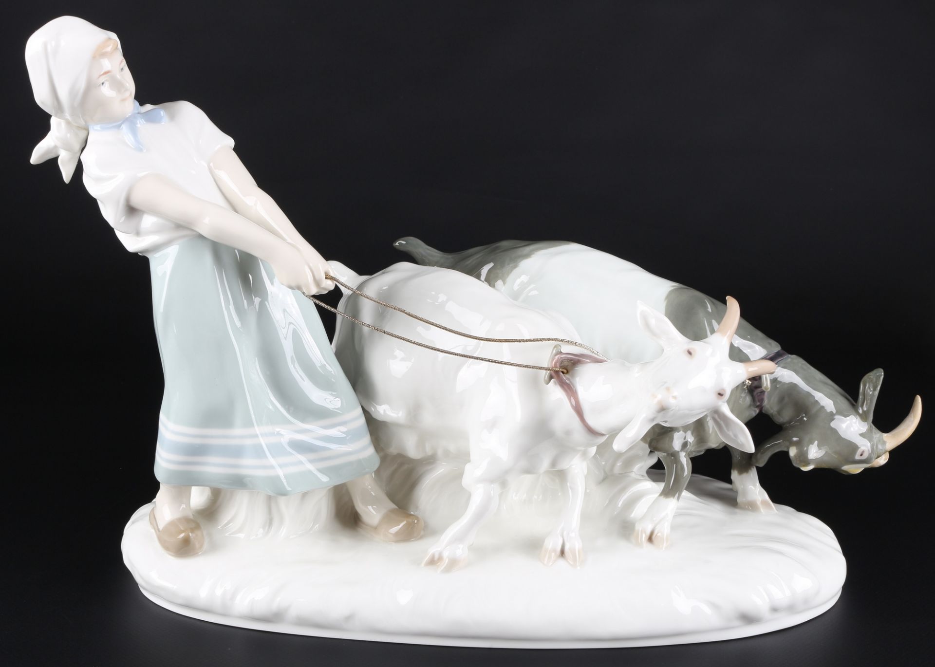 Meissen Figur Mädchen mit Ziegen Otto Pilz, girl with goats,