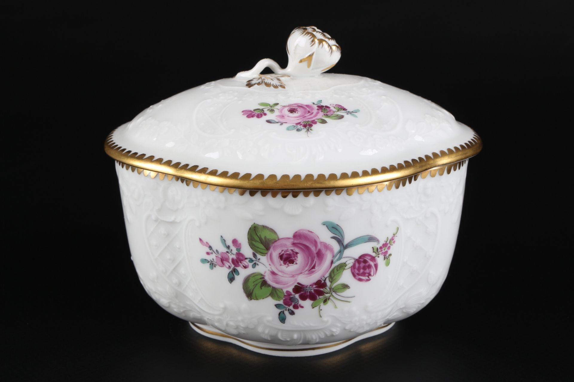 Meissen Blumenbukett alte Manier Deckeldose mit Prunkschale, sugar box with decorative bowl, - Image 2 of 6