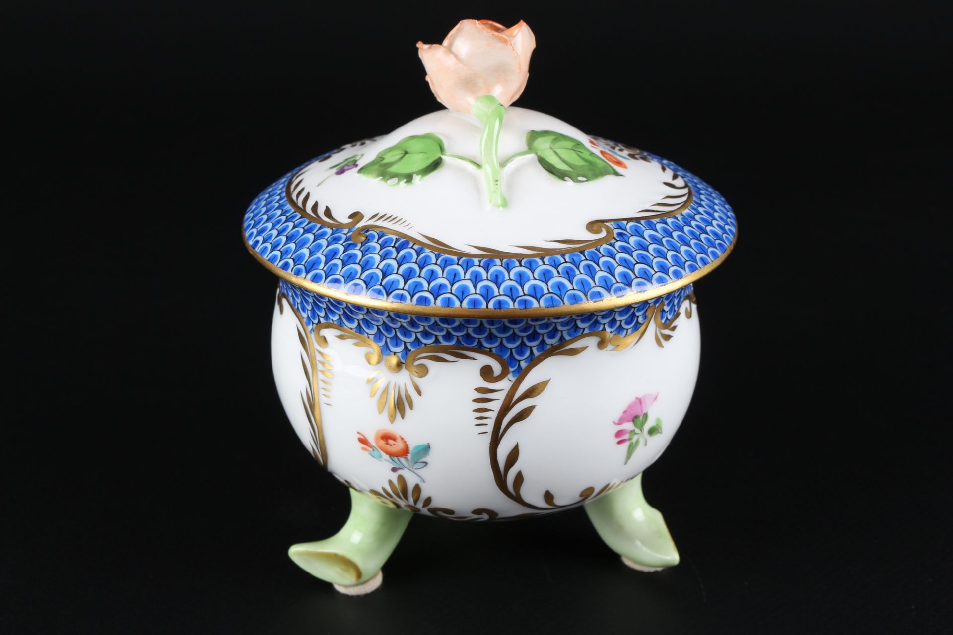 Herend Bouquet de Saxe Bleu Prunkdose, decorative lid box, - Image 2 of 4