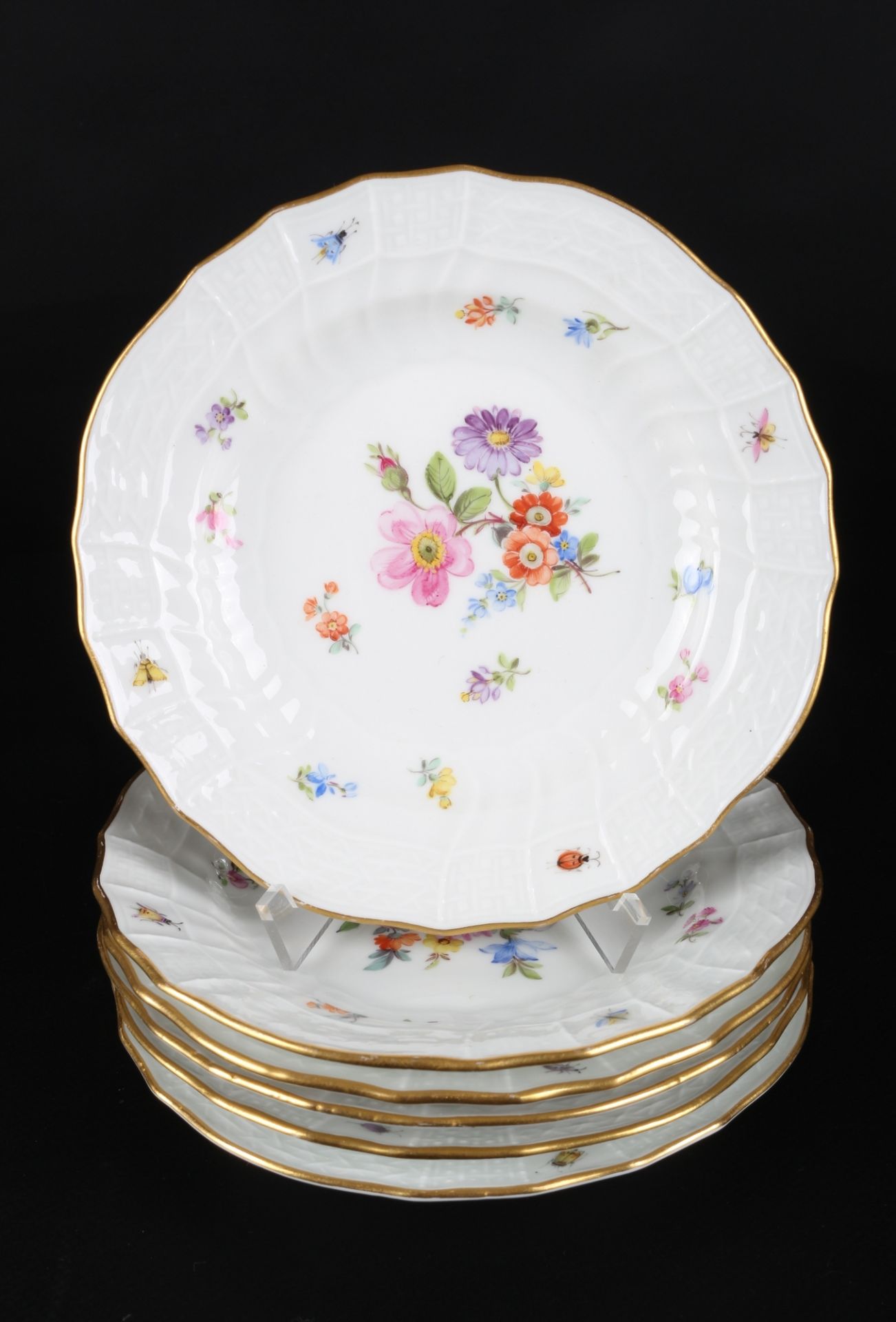 Meissen Neubrandenstein Blumenmalerei mit Insekten Speiseservice 1.Wahl, dining service, - Image 7 of 8