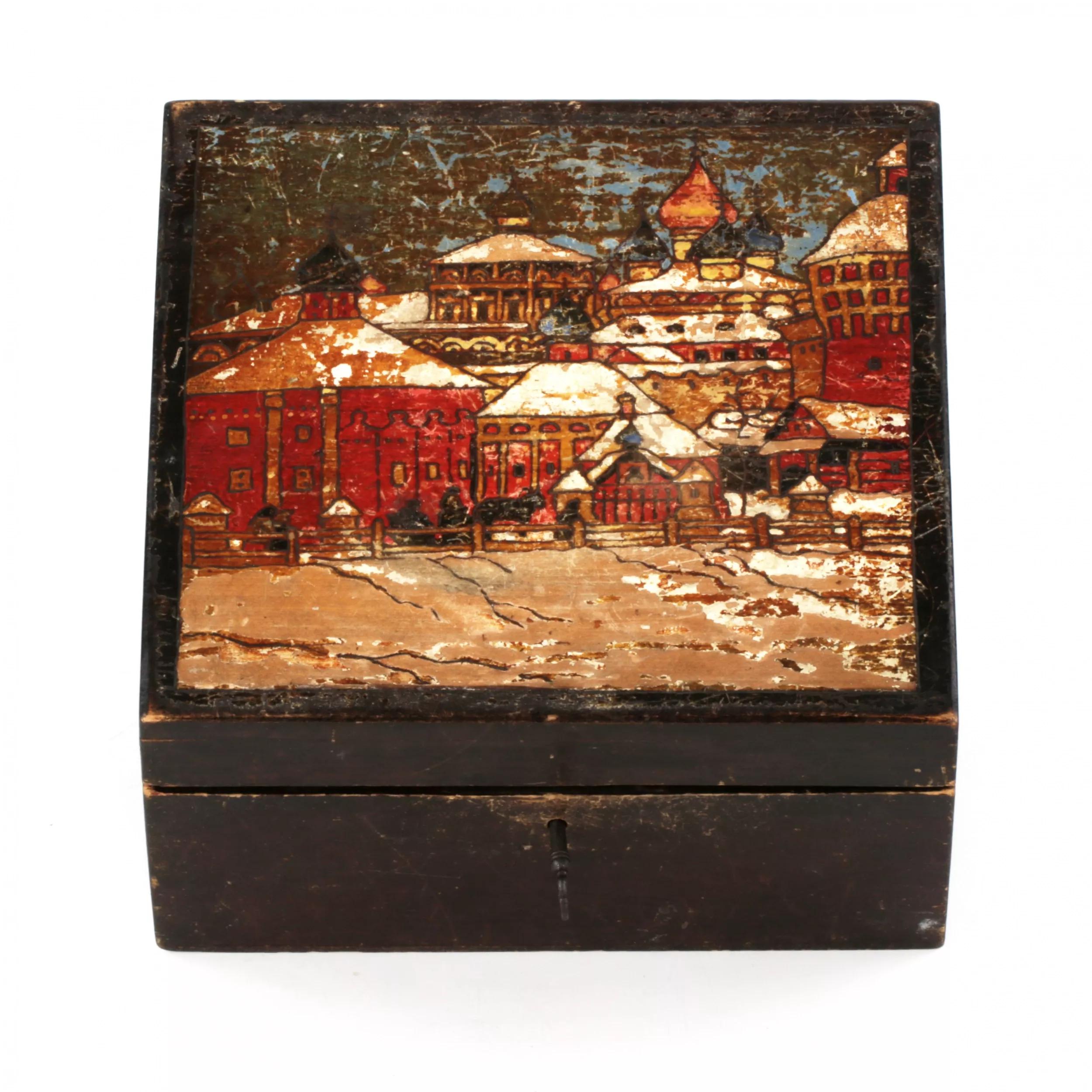 A set of four painted wooden boxes. - Image 2 of 8