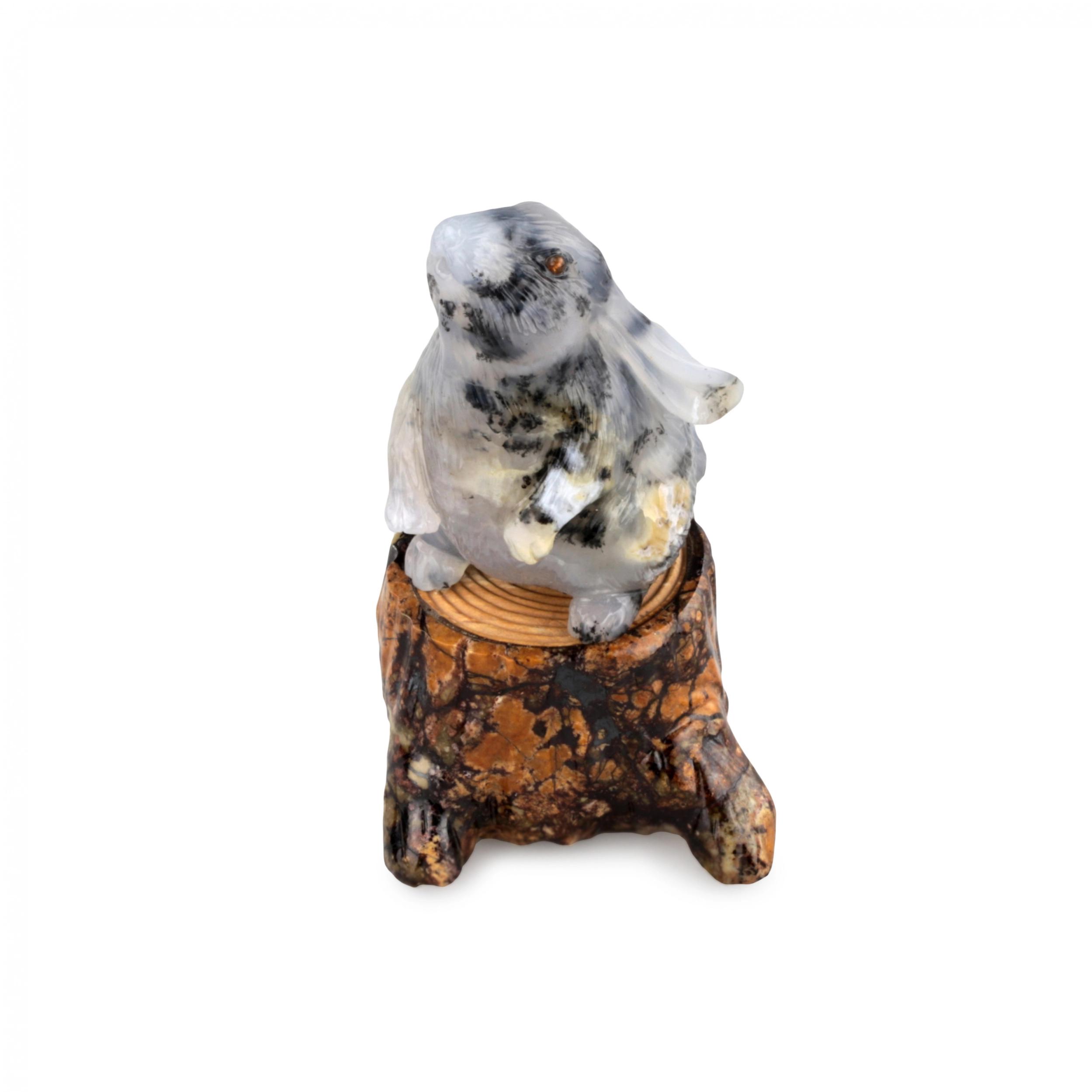 Figurine "Hare on a stump"