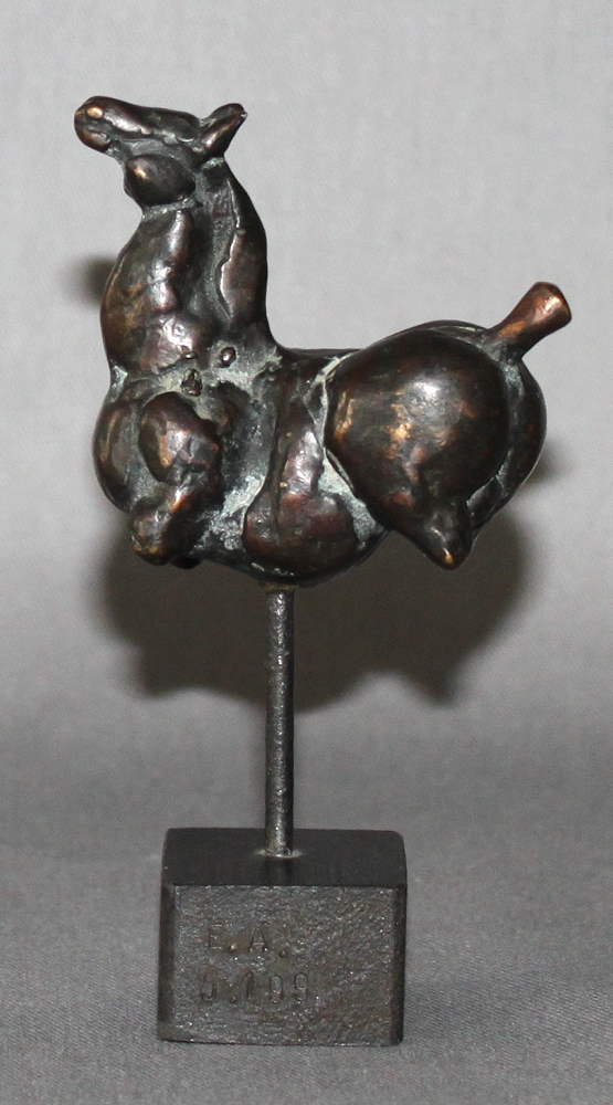 Metall. Bronze. Skulptur. Arens, Ekkehard.  "Fridolin" (Pferdetorso). Kleine Bronzeskulptur auf