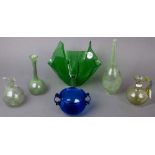Sechs unterschiedliche Designer-Vasen. Italien / Deutschland 20. Jh. Farbloses bzw. farbiges Glas,