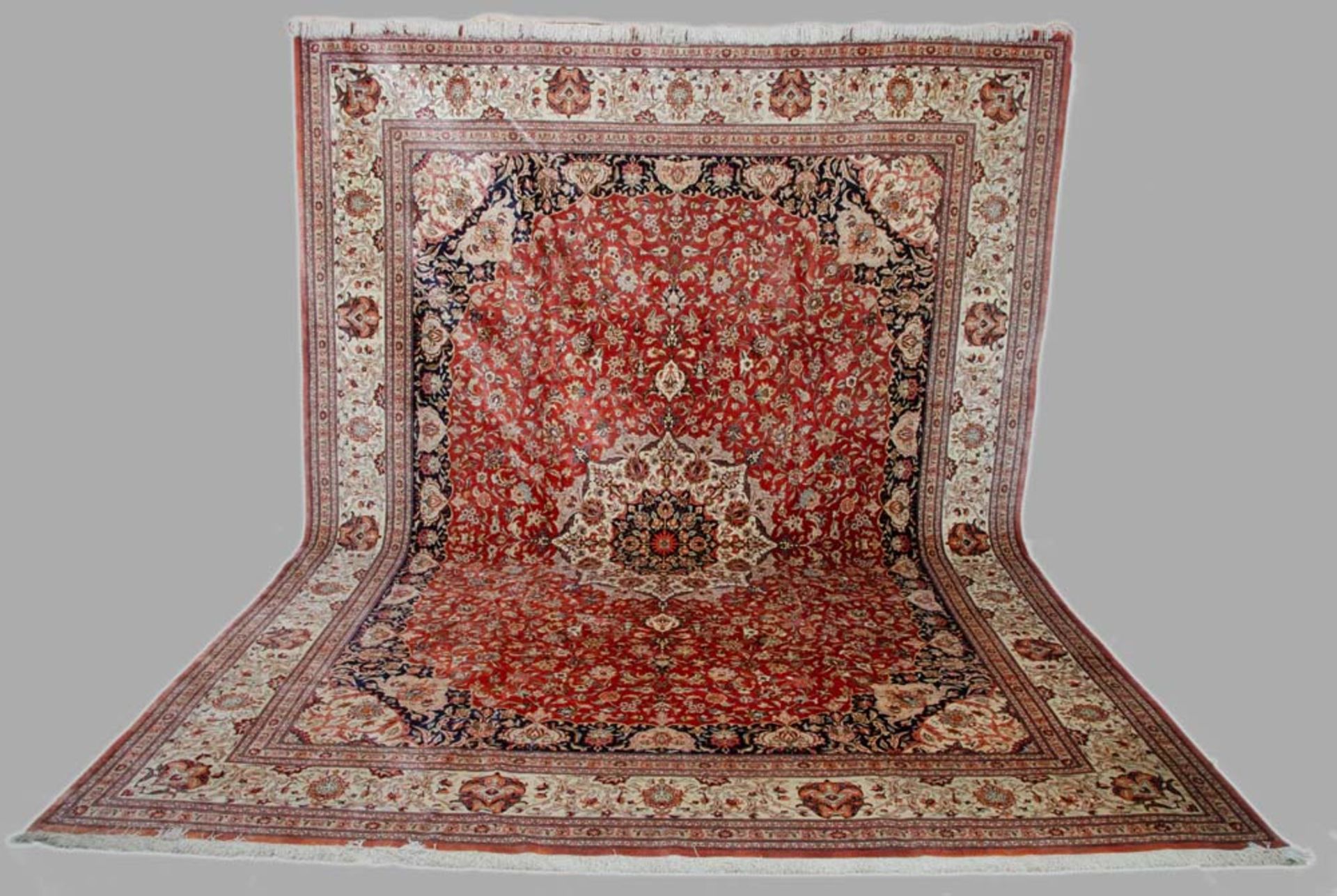 Isfahan-Teppich, 410 x 295 cm. **