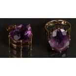 Anhänger und Damenring. 14 ct Gelbgold, besetzt mit Amethyst, Ringgröße 54.