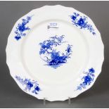 Teller. Tournay 18. Jh. Porzellan, unterglasurblau floral staffiert, ohne Marke, D=24 cm.