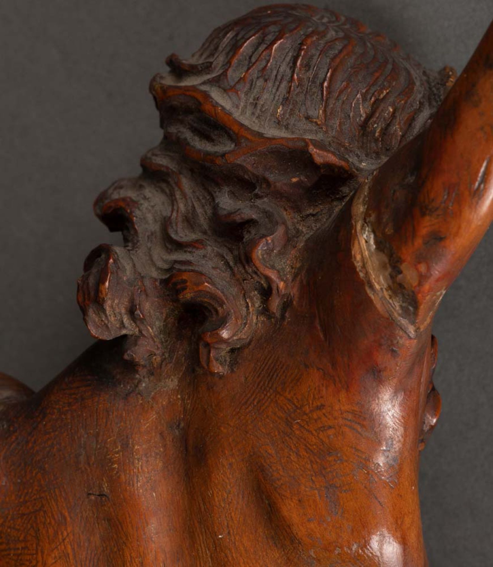 Kruzifixus. Süddeutsch 17. Jh. Das Kruzifixus überzeugt durch seine ausgesprochen naturalistische - Bild 10 aus 14