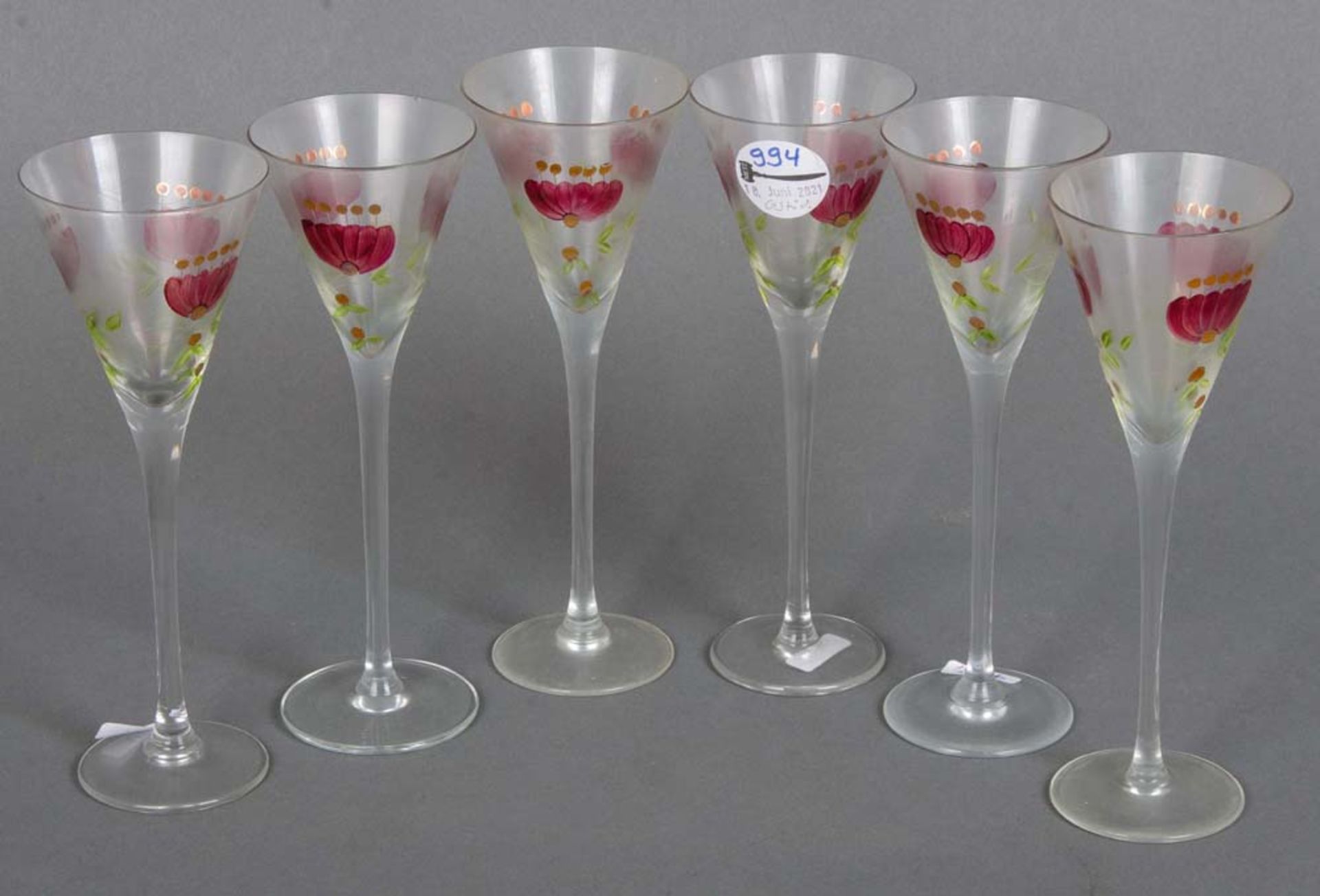 Sechs Jugendstil-Gläser. Theresienthal um 1900. Farbloses Glas, floral geschnitten und farbig kalt