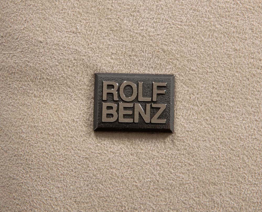 Rolf Benz (geb. 1933 / Firmengründung 1964). Zwei Designer-Stühle. Metallgestell, mit Leder- bzw. - Image 2 of 2
