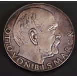 Gedenkmünze „Otto von Bismarck“. Silber, ca. 44 g, sign. „Hull“, in Etui, D=5 cm.