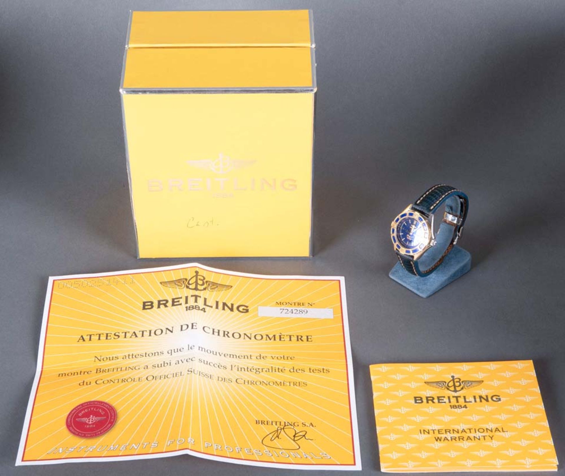 Damenarmbanduhr, Marke „Breitling“, „No 724289“. 18 ct Gelbgold-Edelstahlgehäuse mit Lederarmband, - Bild 2 aus 2