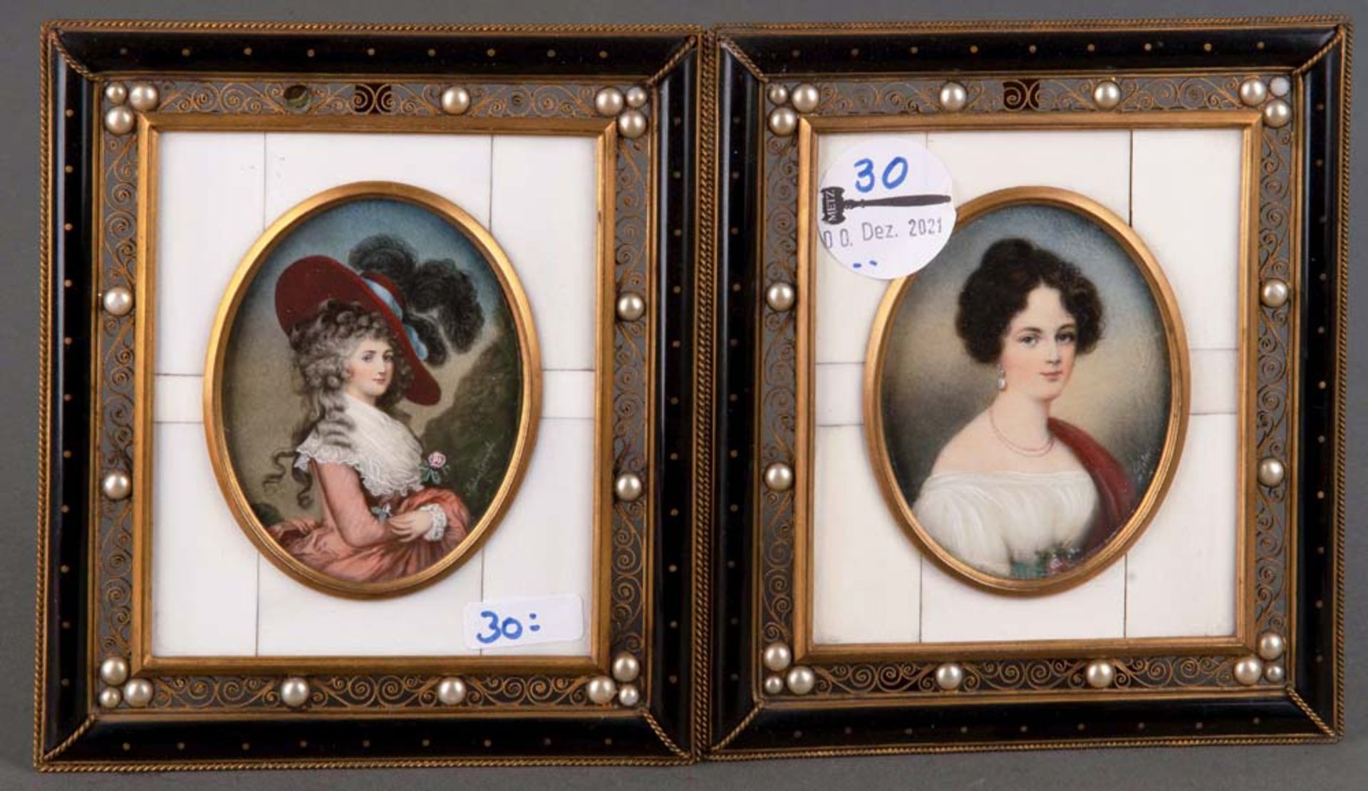 Paar Miniaturen. Frankreich 19. Jh. Elfenbeinplatte, bunt in Puderfarben mit Damenporträts bemalt,