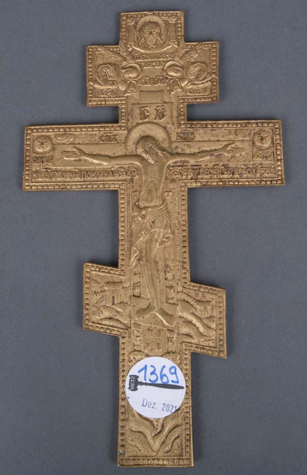 Reisekreuz. Osteuropa. Bronze, 25,5 x 14,5 cm.