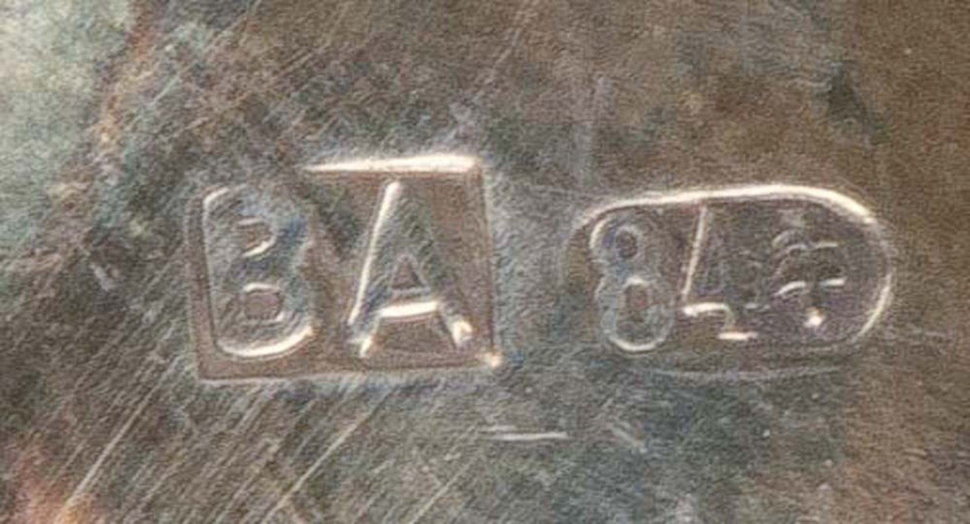 Kugelfußbecher. Russland. 84er Silber, ca. 86 g, vergoldet, teilw. farbig emailliert; am Boden - Bild 2 aus 2