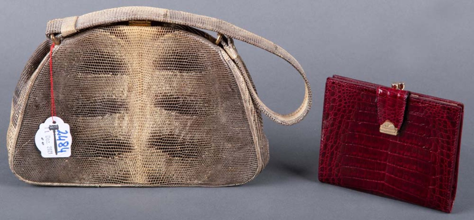 Handtasche und Geldbeutel aus Reptilleder, H=10,5 / 28 cm.