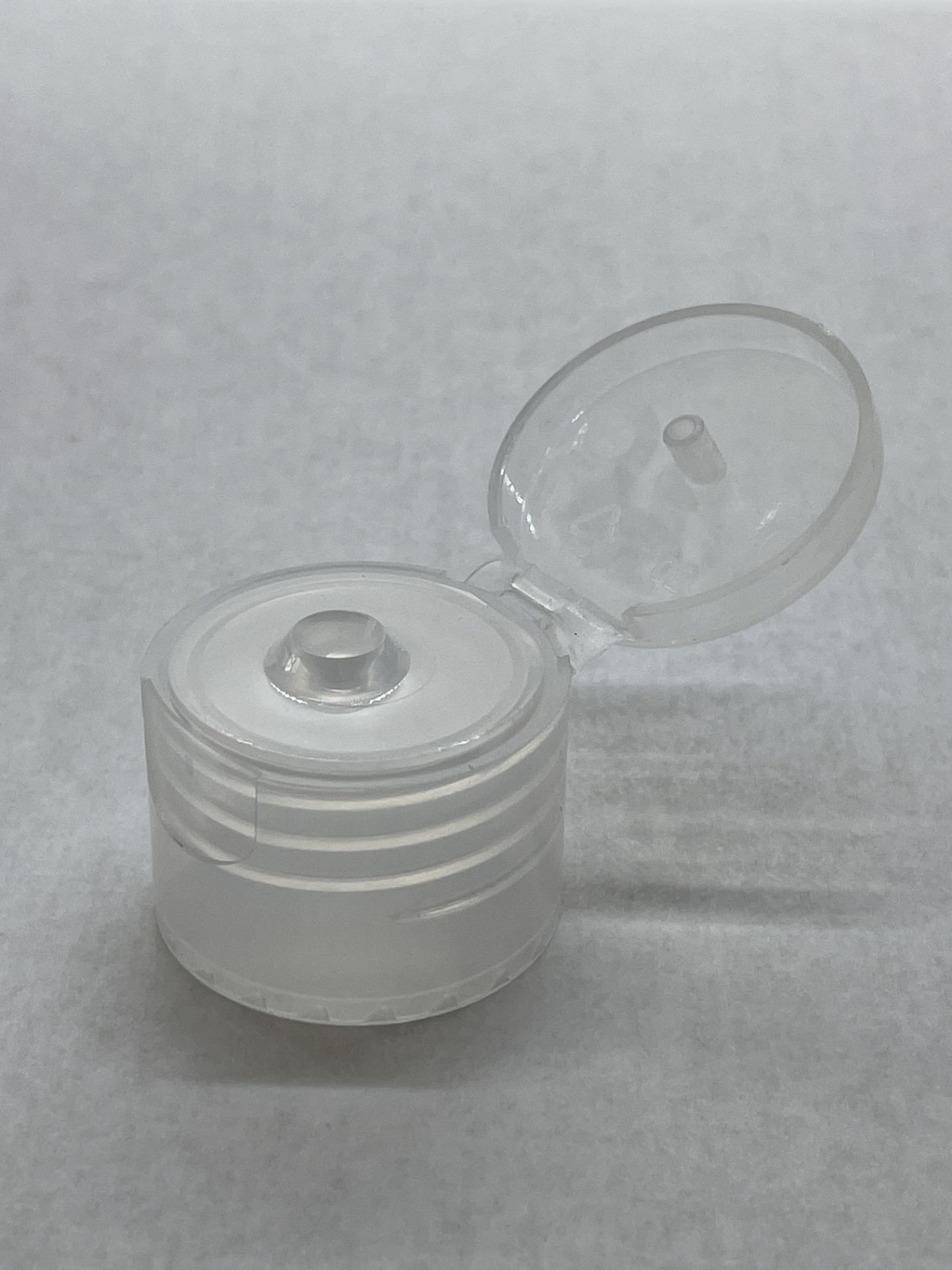 71,000 - Clear Flip Bottle Caps for 4oz and 8oz bottle, 24-410