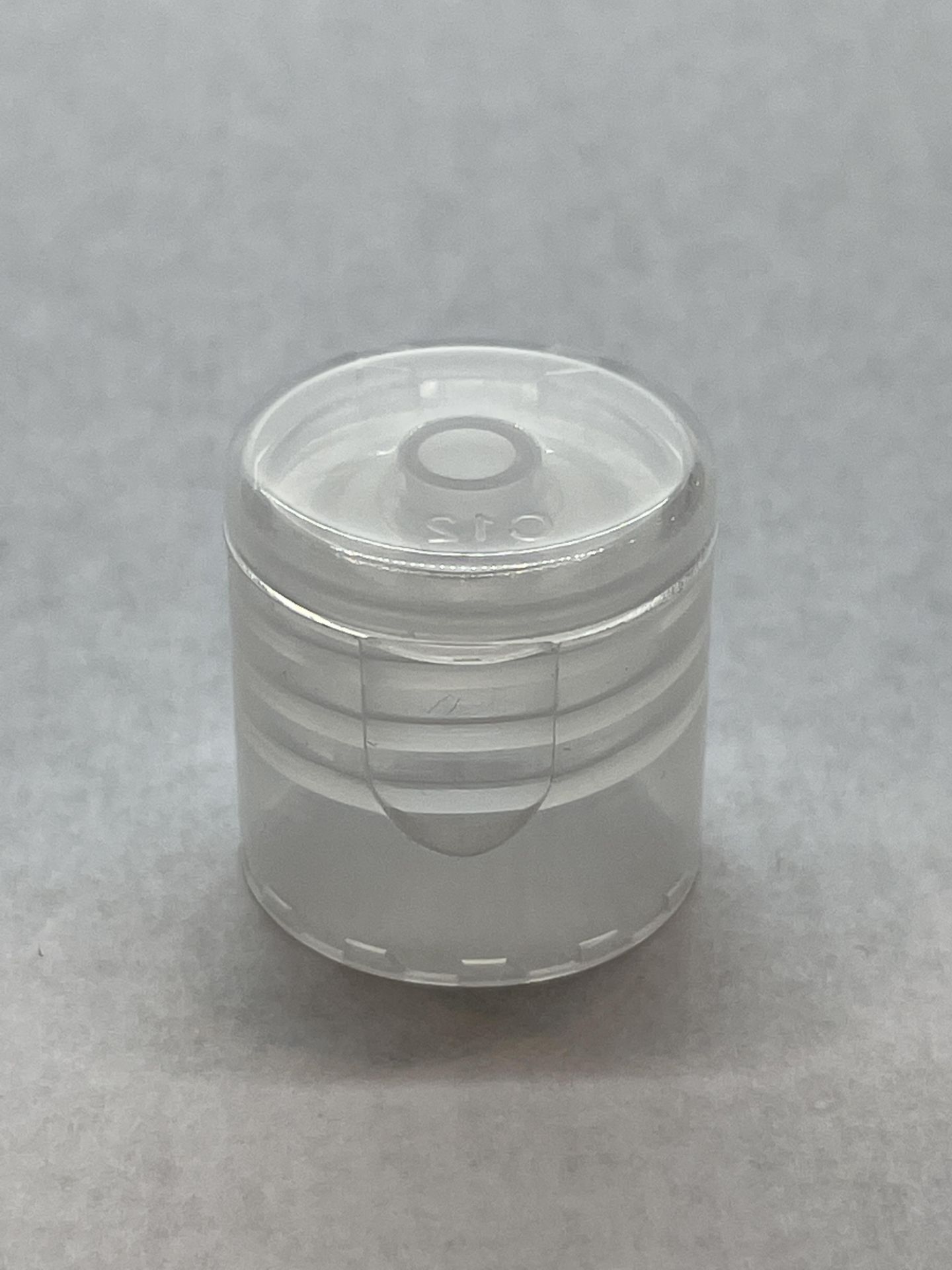 83,000 - Clear Flip Bottle Caps for 2 oz Bottles, 18-410 - Image 3 of 10