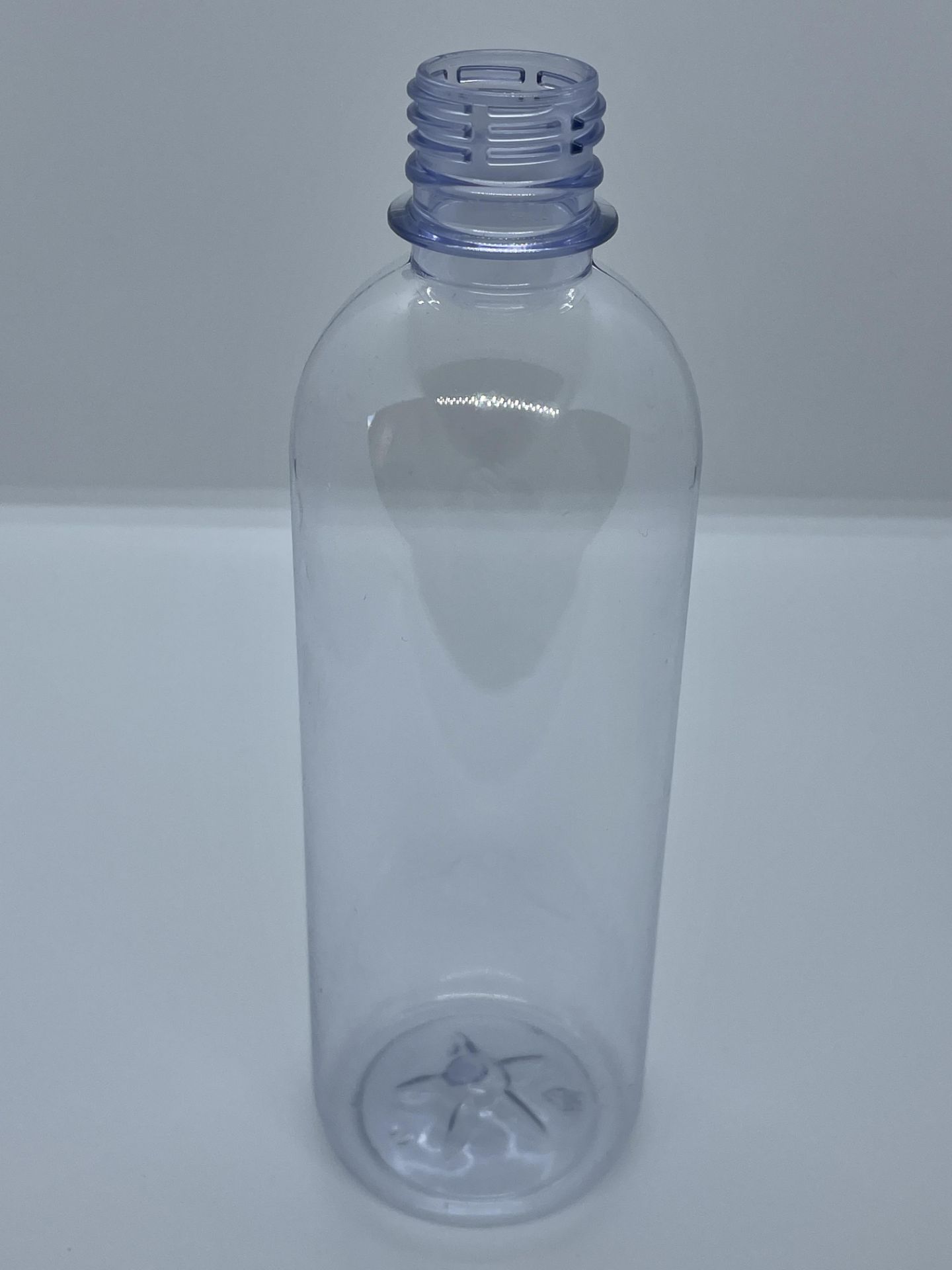 30,000 - 16 oz Empty Bullet Plastic Bottles, Neck Threading 28-410, 8" Tall, 2.5" Diameter - Image 3 of 8
