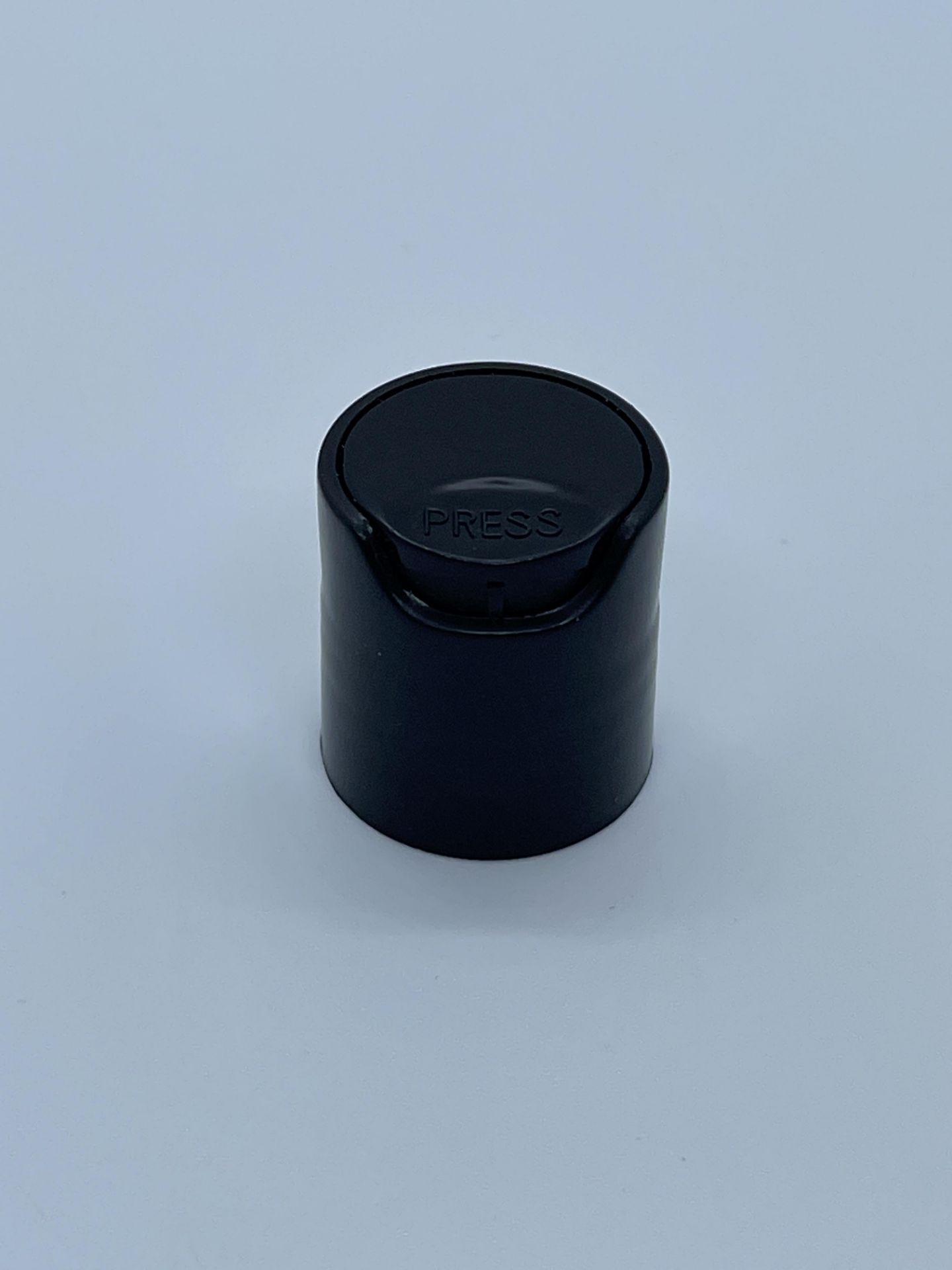 84,000 - Black Disc Bottle Caps for 2 oz plastic bottles and 4 oz glass bottles, 20-410 Threading - Image 5 of 8