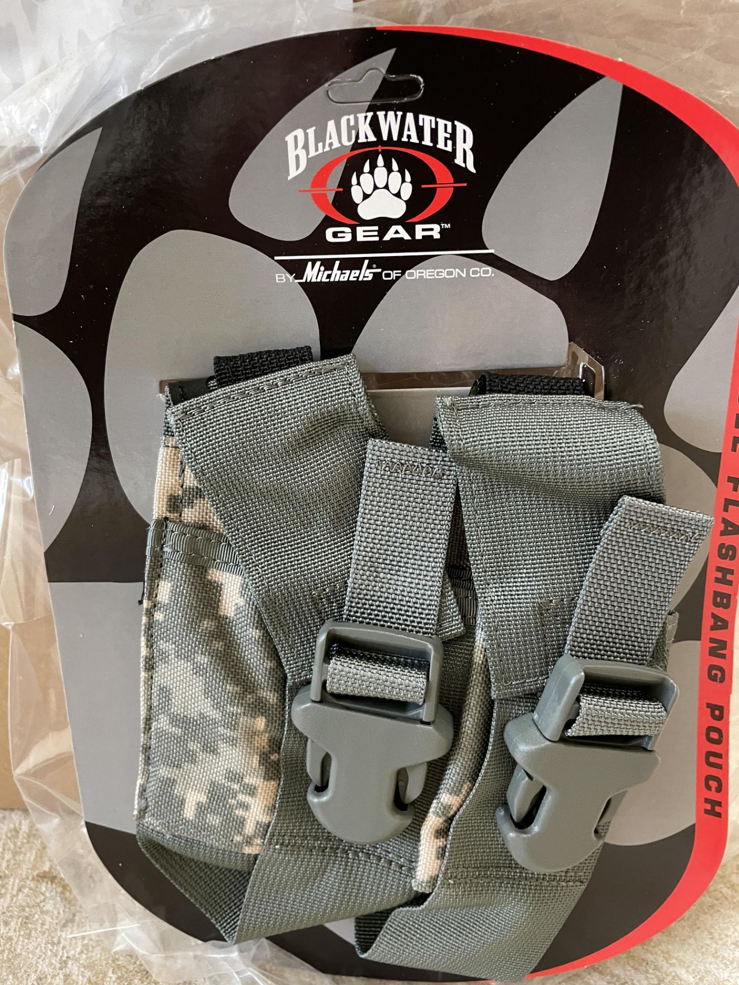 16 Blackwater Gear Double Flashbang Pouches in Digital Army Camo, In Packaging, Tactical Gear - Image 2 of 3