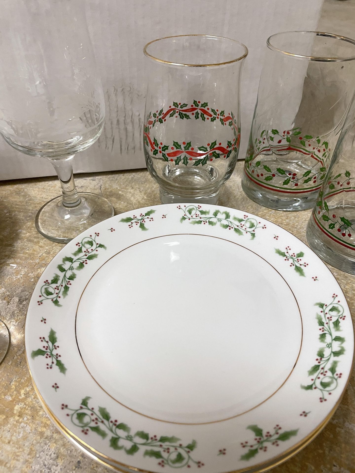 Box of Vintage Wine Glasses, Plates and Glasses 25+ Pieces Unsorted - Image 5 of 6