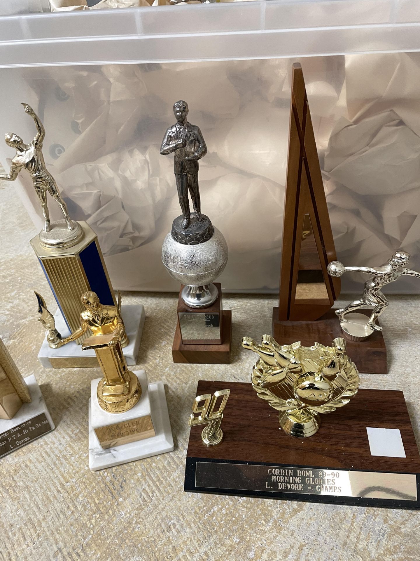 25+ Vintage Statue Trophies dating back to the 1960s, Various Subjects and styles - Image 5 of 6