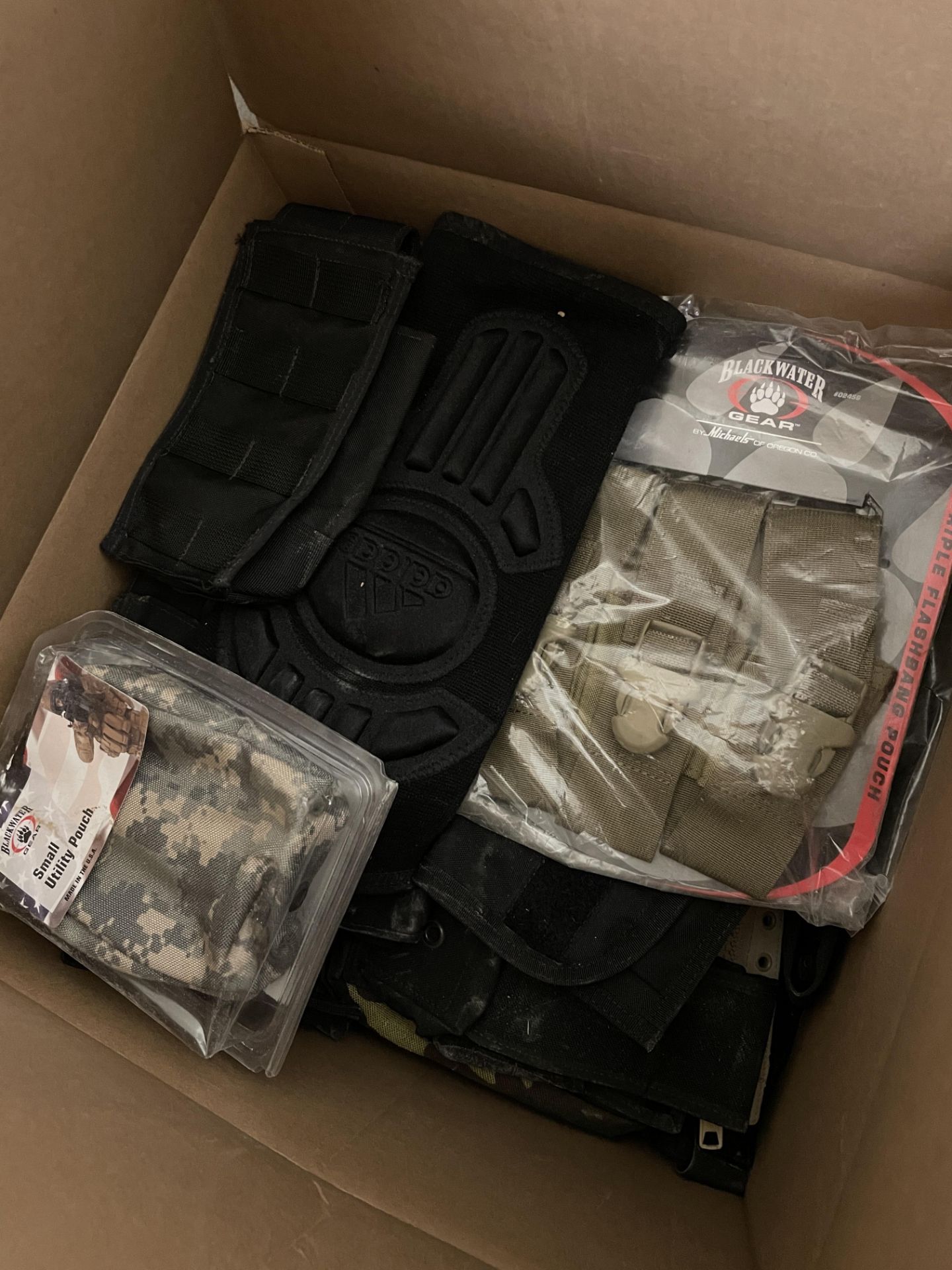 38 Blackwater Flash Bang Triple Pouches in Army Digital Camo, Tactical Gear - Image 4 of 6