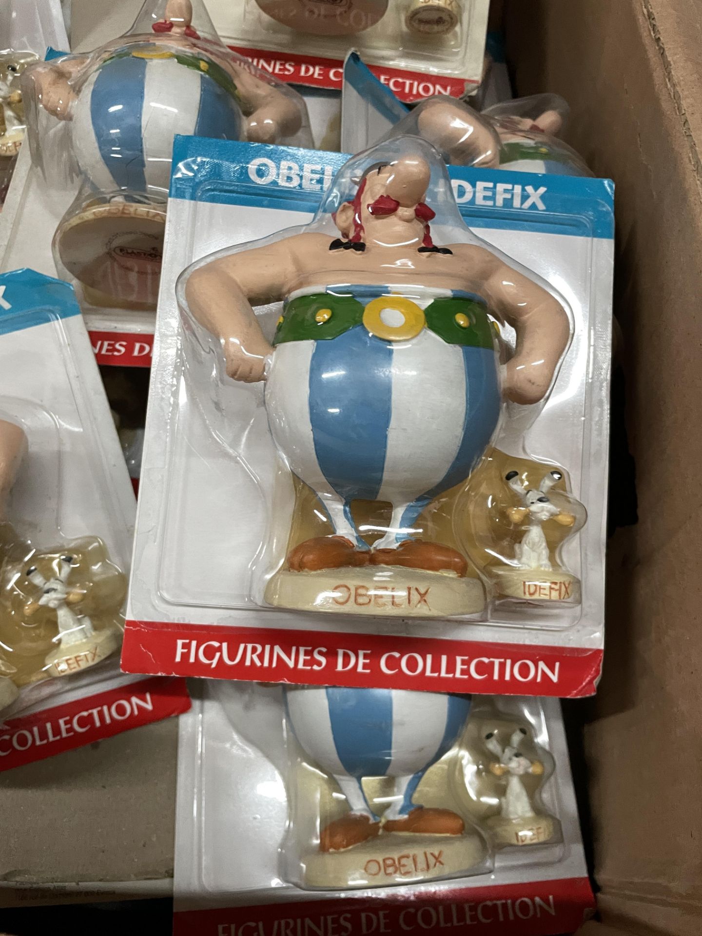 15 Vintage Theme French Canada Toys New in box, Obelix et Idefix - Image 3 of 4