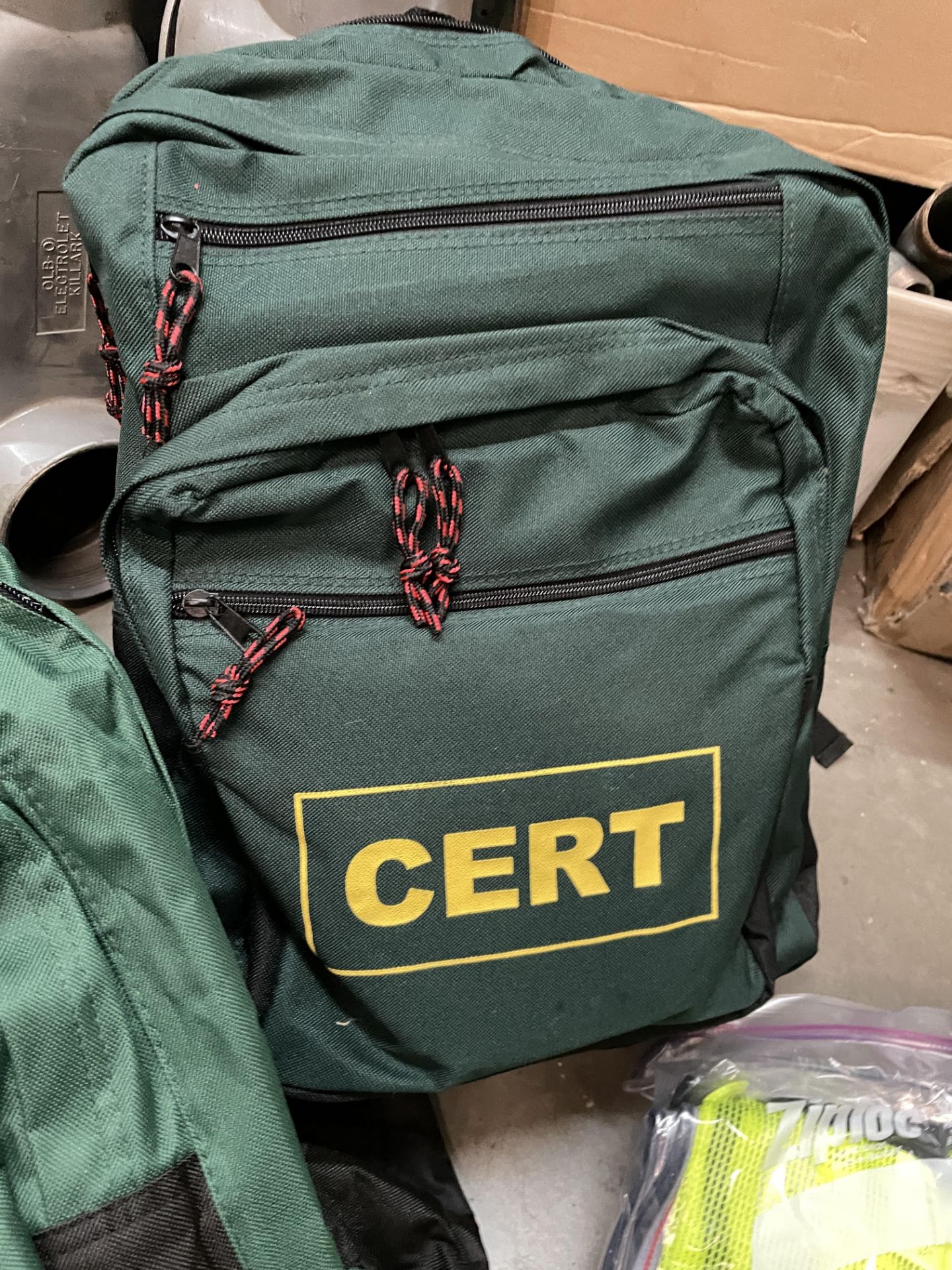 2x CERT Community Emergency Response Team Backpacks with emergency essentials and hard hats - Image 8 of 8