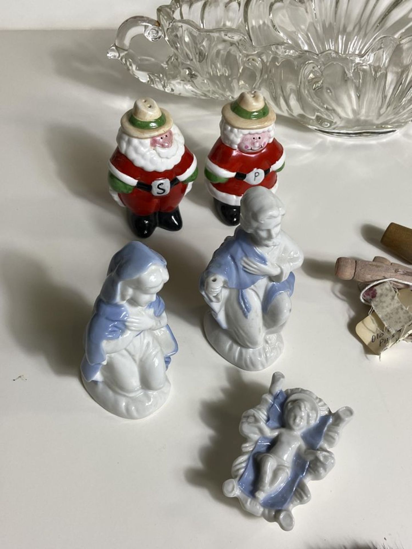 Misc Glass Bowls, Santa Salt/Pepper Shakers, Christian Glass Sculptures, Mink Colar BXA - Image 3 of 7