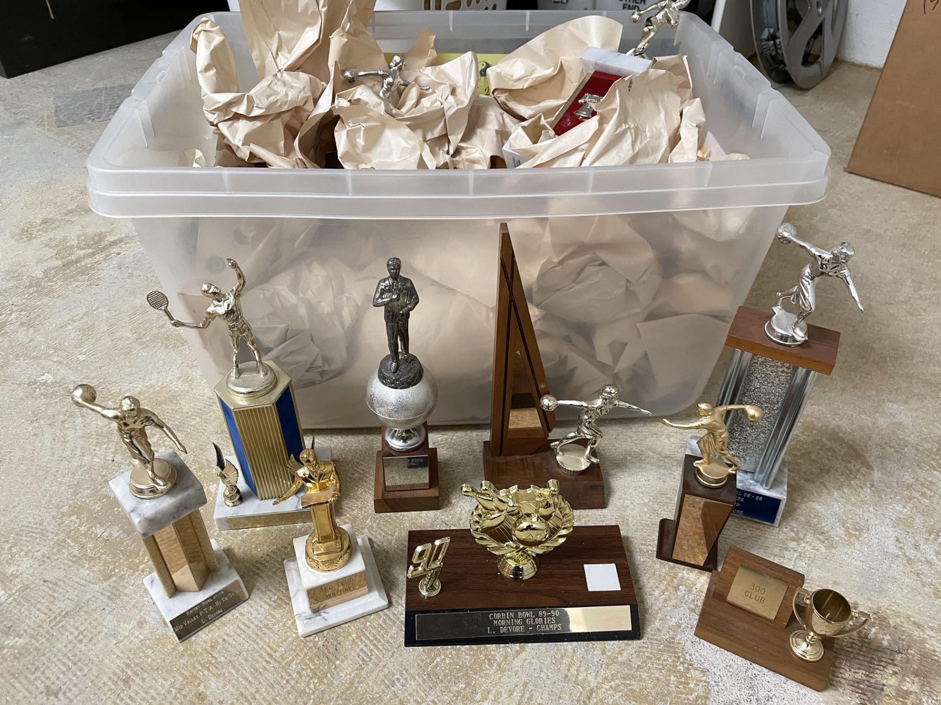 25+ Vintage Statue Trophies dating back to the 1960s, Various Subjects and styles - Image 2 of 6