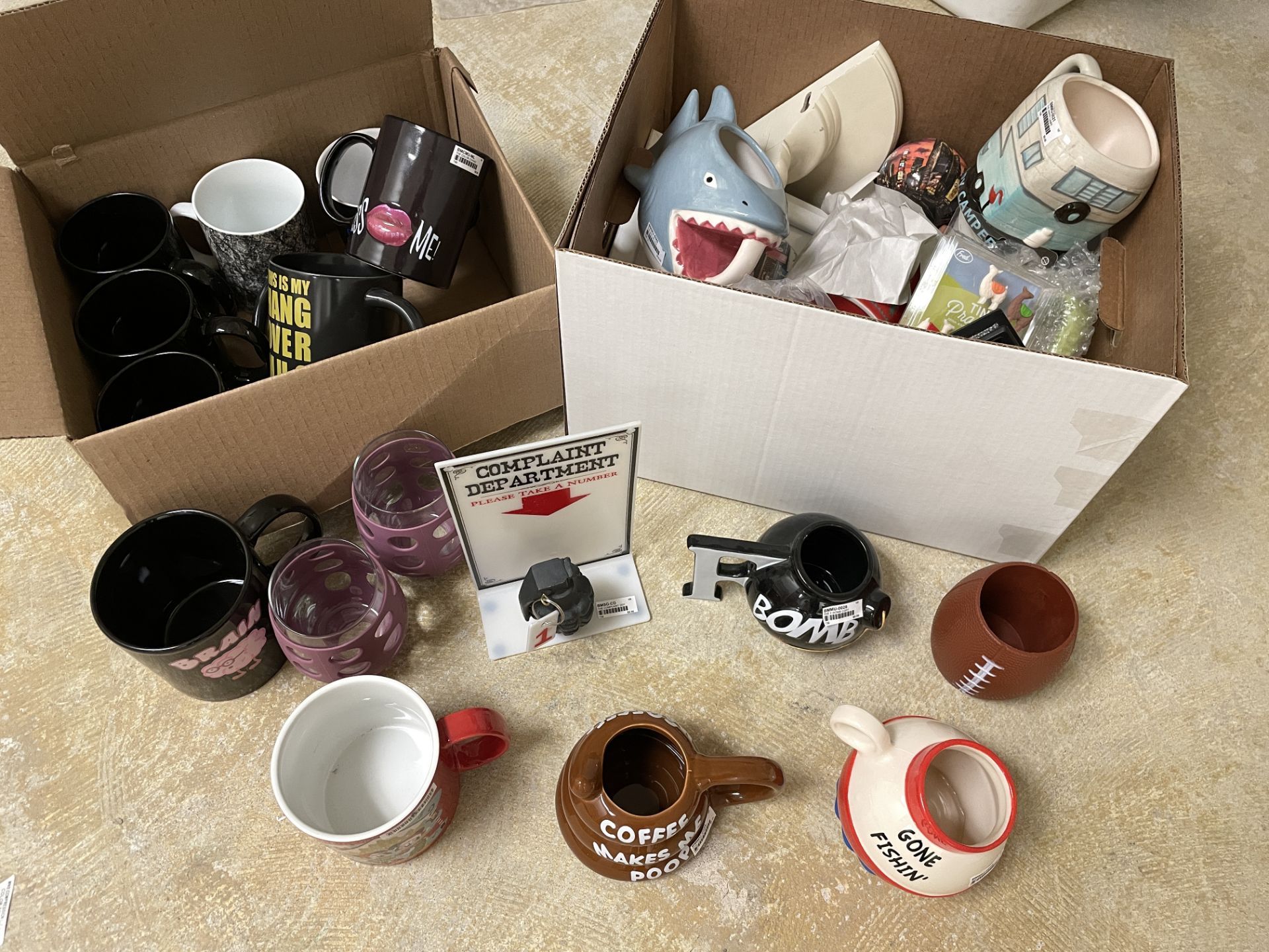 2 Boxes of 30+ New Novelty Mugs, Toys Ornaments and Display items - Image 2 of 5