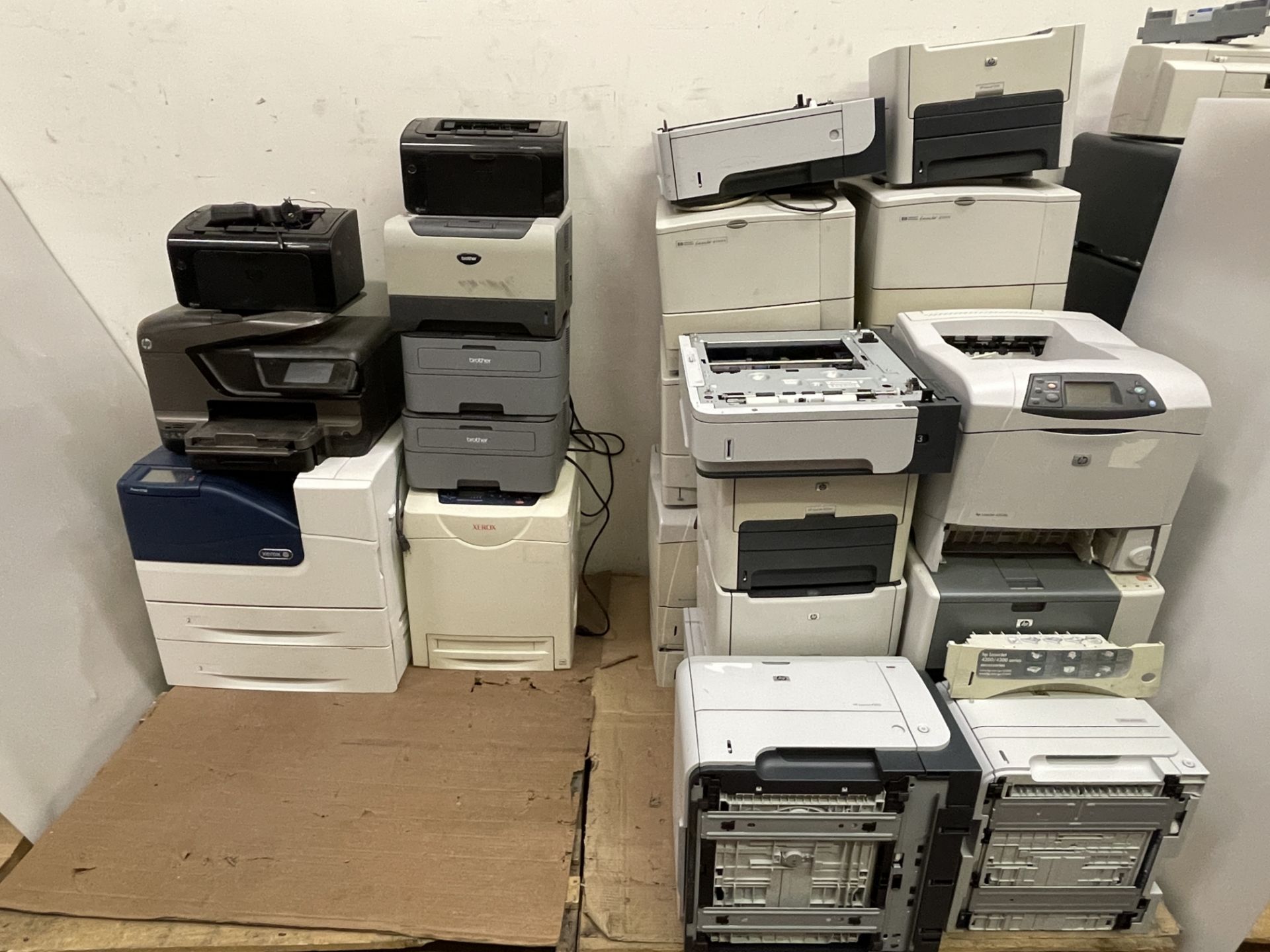 Pallet of 25 Printer and Trays, Including Xerox Phaser 6700, Etc