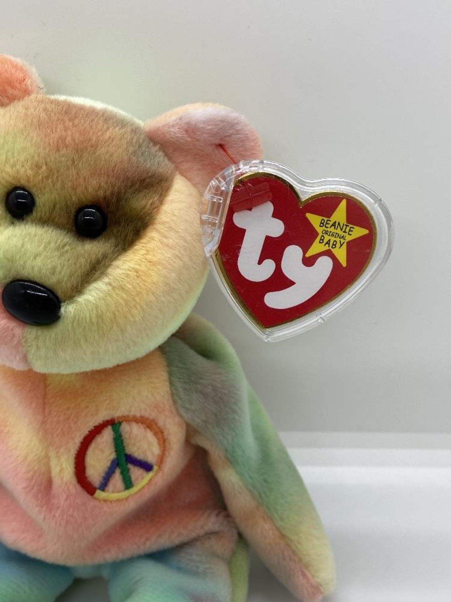 Ty Beanie Babies Peace Bear, 1996, PE Pellets, In Case w/ Tags - Image 3 of 11