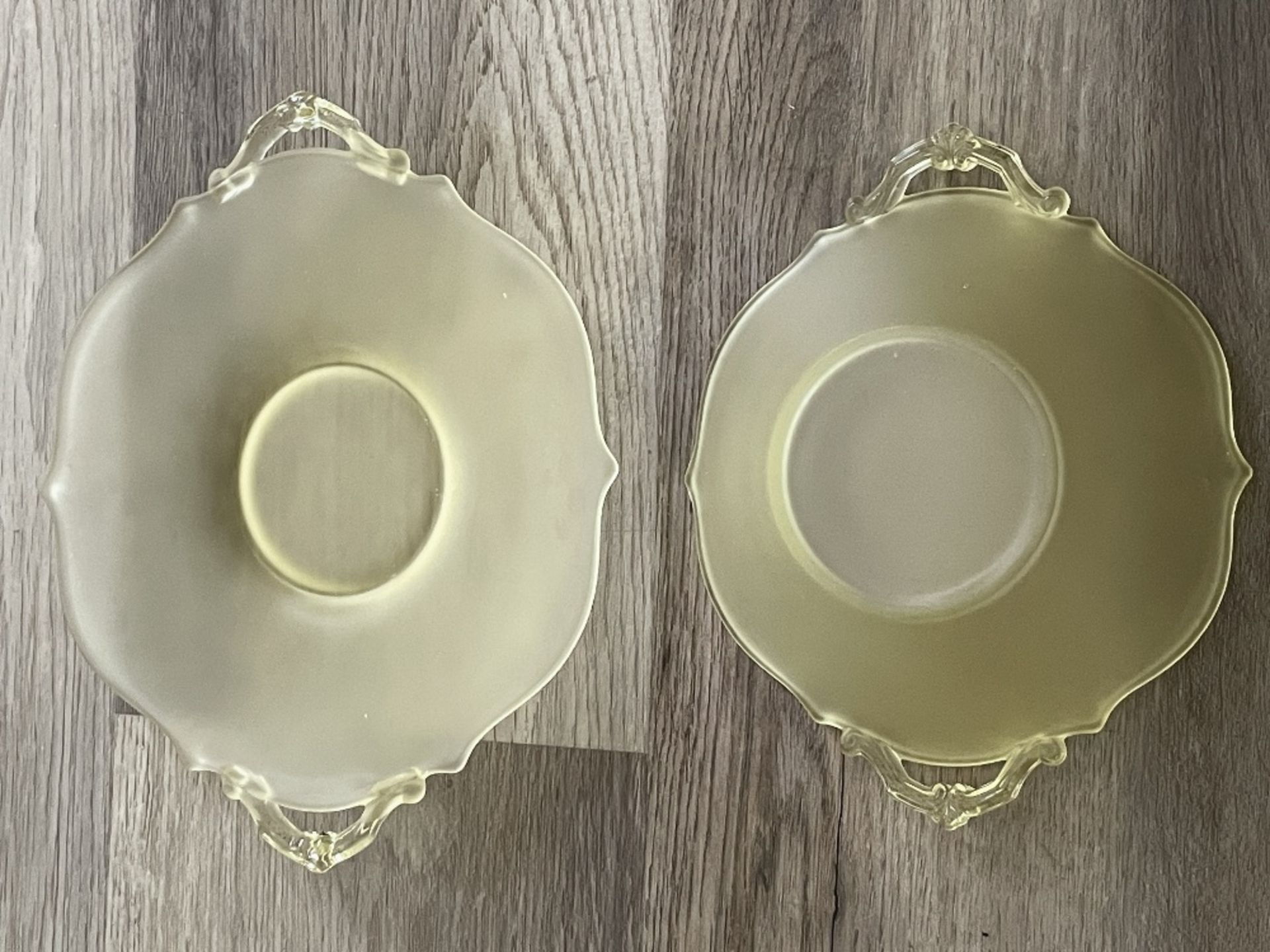 Yellow Depression Era Glass Serving Bowl and Plate - Image 4 of 4