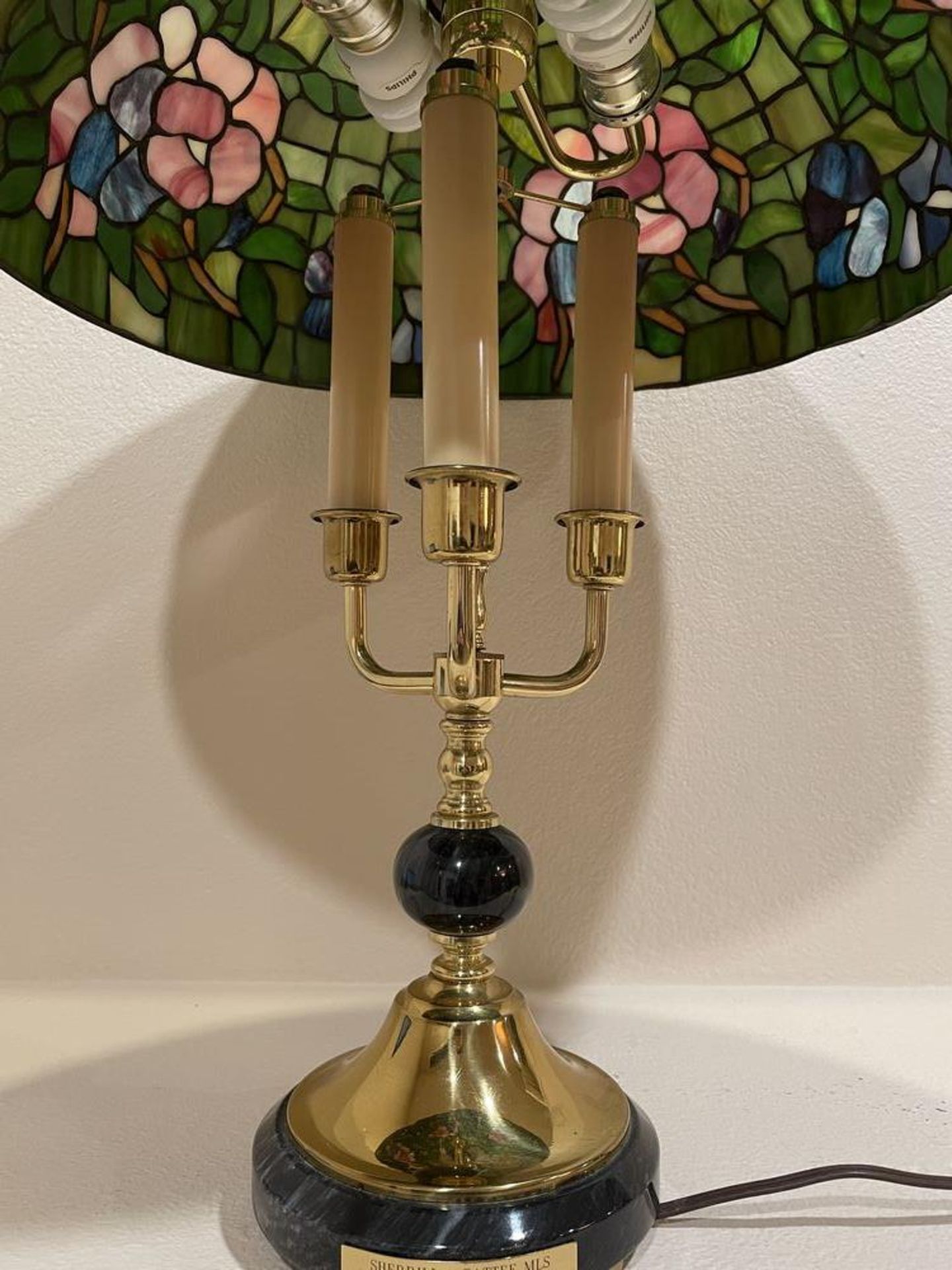 Tall Antique Gold and Marble lamp with Tiffany Style Lamp Shade - 24 x 18" - Image 4 of 7