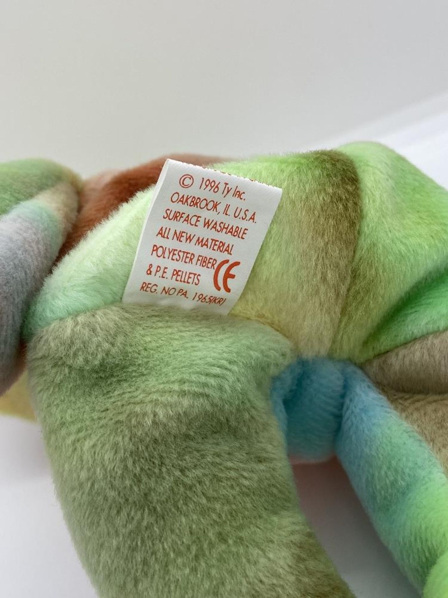 Ty Beanie Babies Peace Bear, 1996, PE Pellets, In Case w/ Tags - Image 8 of 11