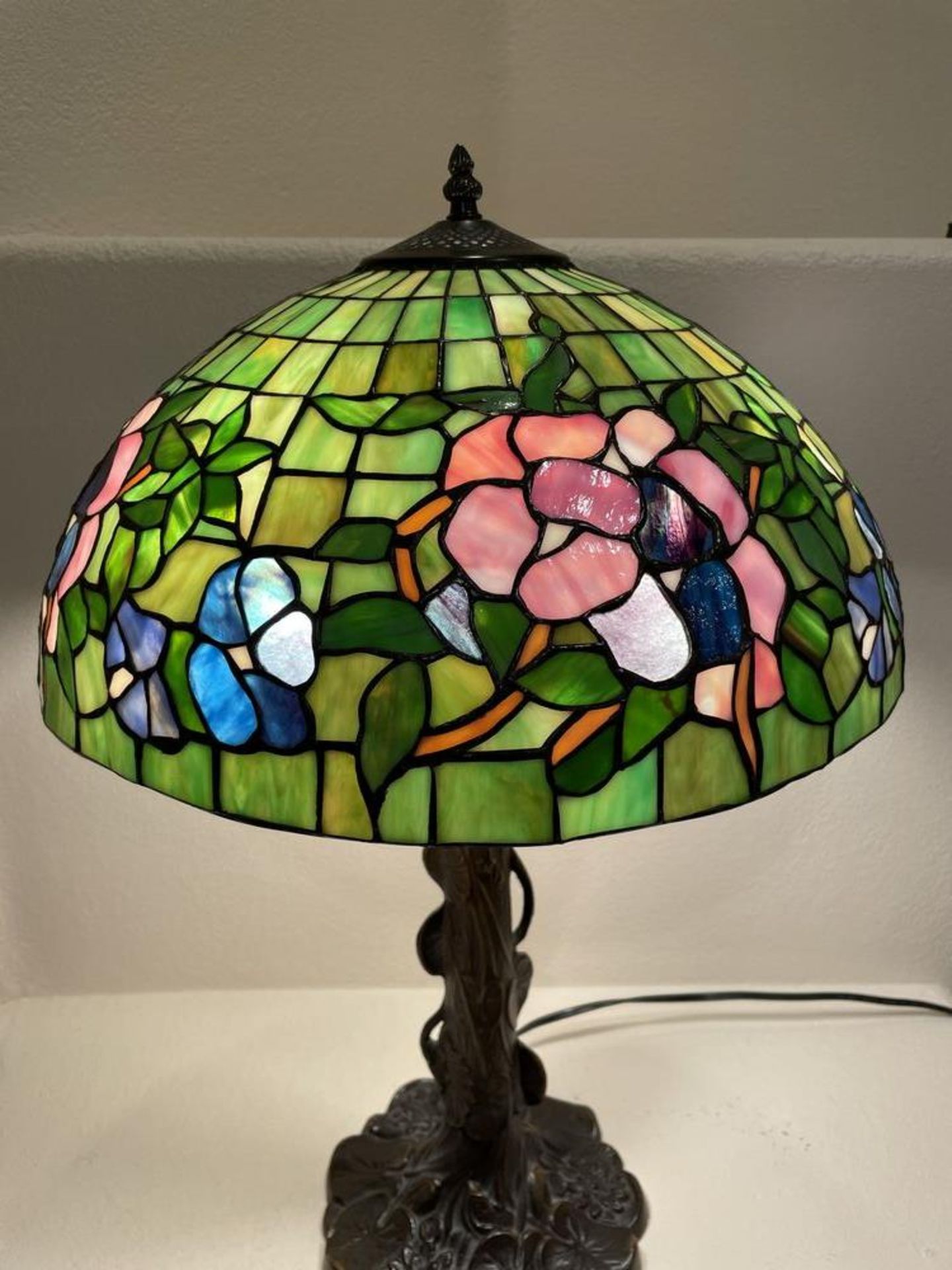 Tall Tiffany Style Lamp - 25 X 17" - Tested and working - Image 2 of 7