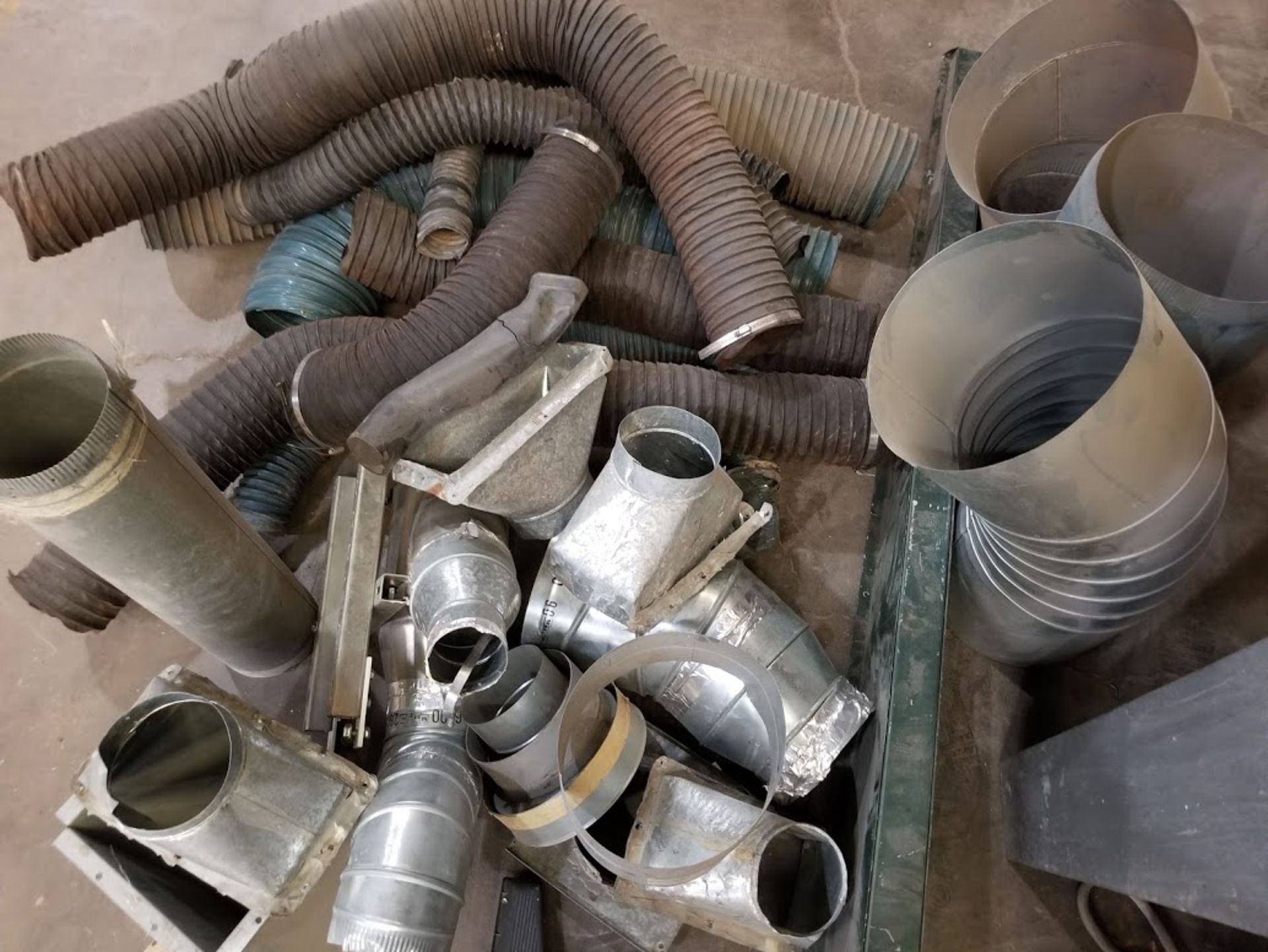 Misc Steel Dust Collecting Fittings & Hoses, Elbows, Blast Gates, Y's, & Reducers - Image 3 of 5