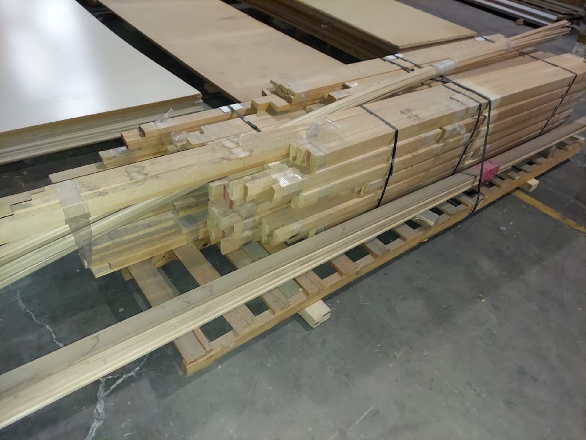 Pallet of Misc Molding, 4' to 12' Lengths - Image 3 of 3