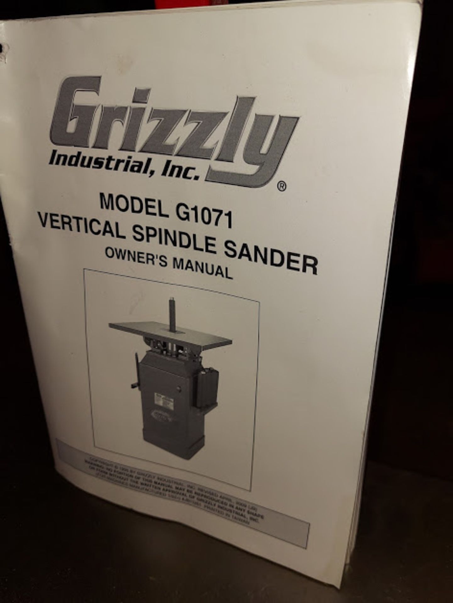 Grizzly Vertical Spinde Sander, Model #G1071, 1 Hp 120-240 Volt 1ph, With extra sanding drums & - Image 5 of 7