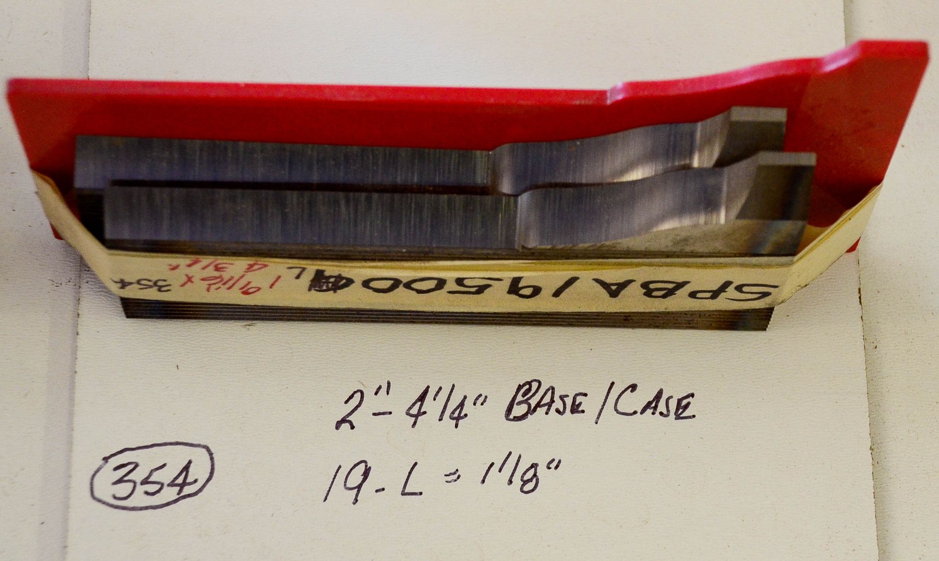 Moulding Knives, 2"- 4-1/4" Base/Case, 19 - L = 1-1/8", Knives are in Good Condition and Ready to - Image 2 of 2